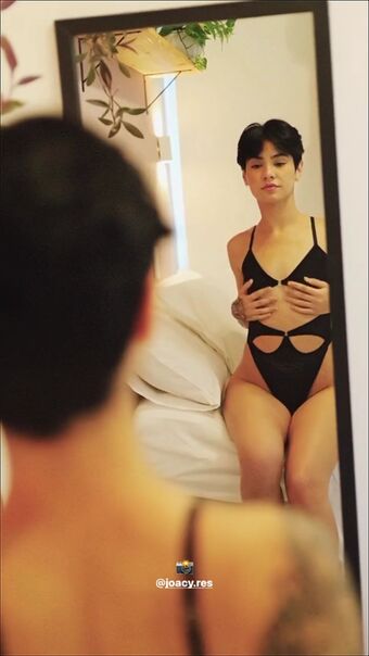 Isis Rodrigues Nude Leaks OnlyFans Photo 24