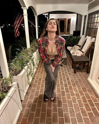 Lindsey Shaw Nude Leaks OnlyFans Photo 32