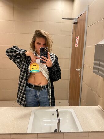 MissShell Nude Leaks OnlyFans Photo 15