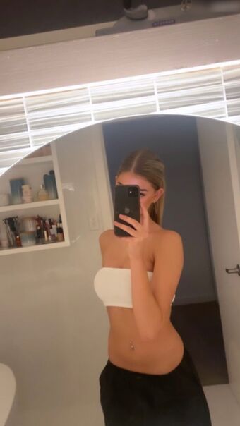 Natalia Martini Nude Leaks OnlyFans Photo 11