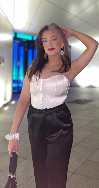 Parshad Esmaeili Nude Leaks OnlyFans Photo 13