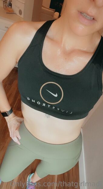 thatgirlmadi Nude Leaks OnlyFans Photo 30