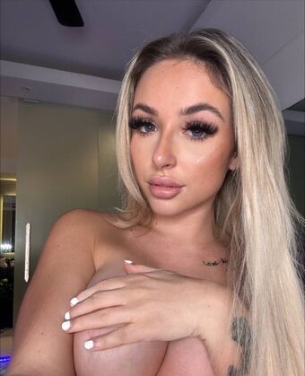 sophielouise1x Nude Leaks OnlyFans Photo 17