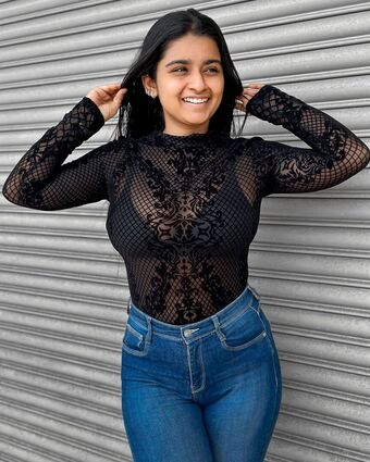 Suhana Khan Nude Leaks OnlyFans Photo 32