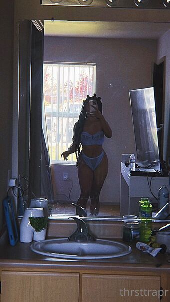thrsttrapr Nude Leaks OnlyFans Photo 40