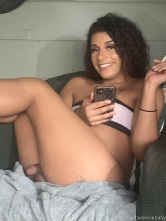 tsvonniebaby Nude Leaks OnlyFans Photo 32