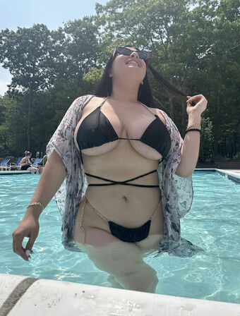 Yesenia Castillo Nude Leaks OnlyFans Photo 7