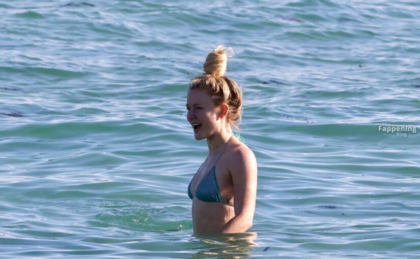 Zara Larsson Enjoys a Sunny Day on Miami Beach (81 Photos)