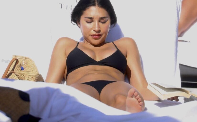 Chantel Jeffries Shows Off Her Sexy Beach Body in Miami (23 Photos)