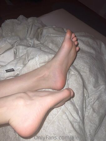 Aleynabaddie Nude Leaks OnlyFans Photo 4