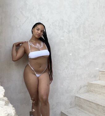 Aliya Janell Brinson Nude Leaks OnlyFans Photo 4