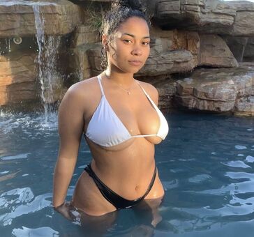 Anabellezoe_ Nude Leaks OnlyFans Photo 8