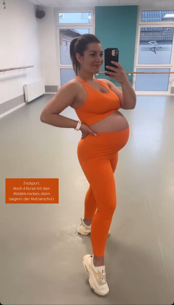 Annekastrotmann Nude Leaks OnlyFans Photo 32