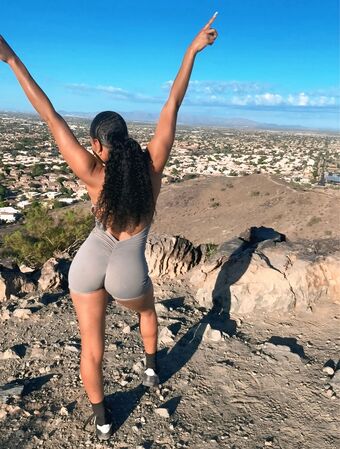 Ariane Andrew Nude Leaks OnlyFans Photo 13