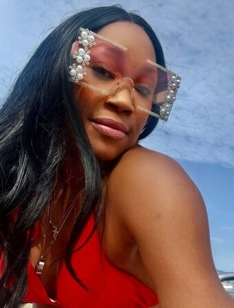 Ariane Andrew Nude Leaks OnlyFans Photo 8