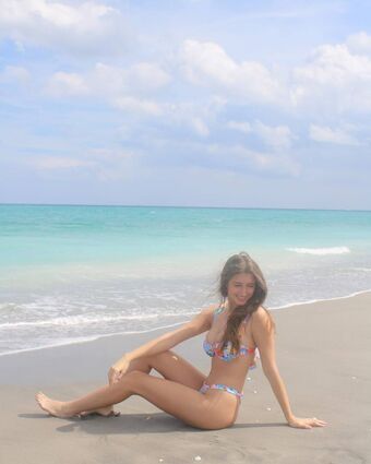 Ashley Castresana Nude Leaks OnlyFans Photo 7