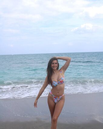 Ashley Castresana Nude Leaks OnlyFans Photo 10