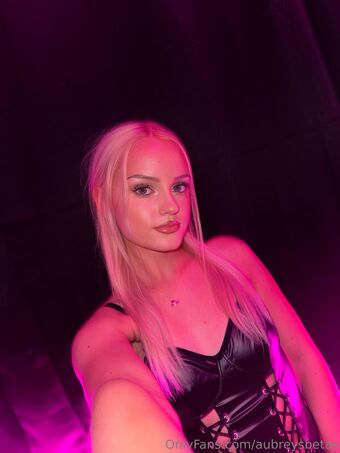 aubreyluvsss Nude Leaks OnlyFans Photo 1