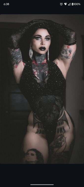 beezzgarden Nude Leaks OnlyFans Photo 1