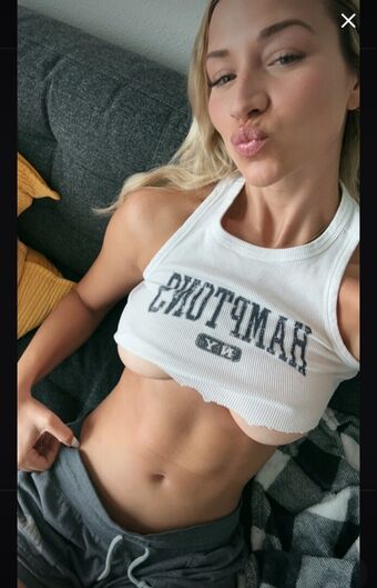 Brooke Thomas Nude Leaks OnlyFans Photo 12