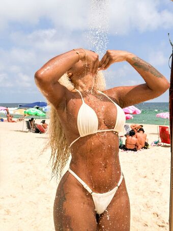 Cariúcha Nude Leaks OnlyFans Photo 107