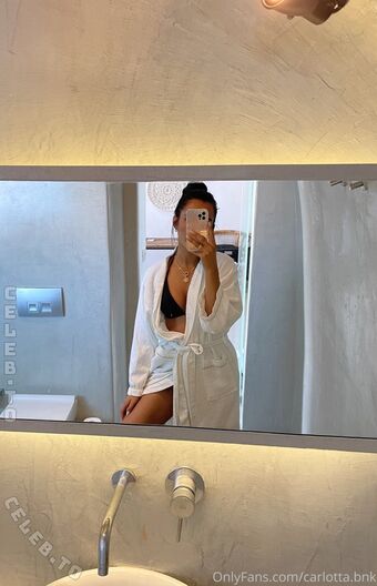 Carlotta.bnk Nude Leaks OnlyFans Photo 209