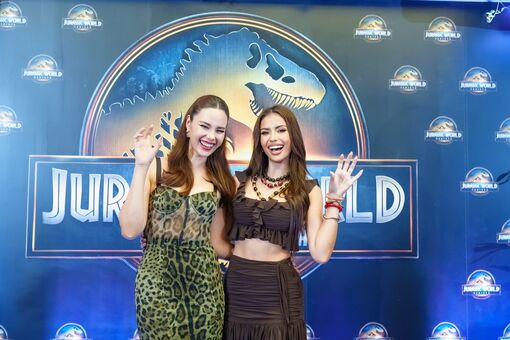 Catriona Gray Nude Leaks OnlyFans Photo 30