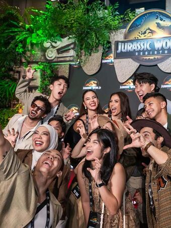 Catriona Gray Nude Leaks OnlyFans Photo 37