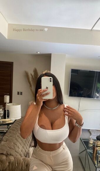 Valeee.garciaa Nude Leaks OnlyFans Photo 13