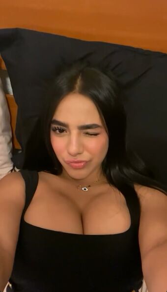 Valeee.garciaa Nude Leaks OnlyFans Photo 9