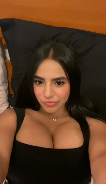 Valeee.garciaa Nude Leaks OnlyFans Photo 10