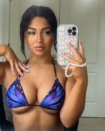 Cinddyrella_ Nude Leaks OnlyFans Photo 4