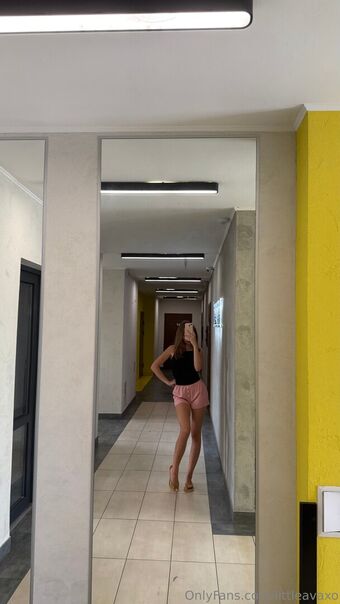 littleavaxo Nude Leaks OnlyFans Photo 18