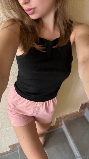 littleavaxo Nude Leaks OnlyFans Photo 16