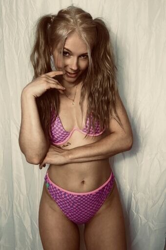 Danuisa Grudzinska / SmileyDani158 / danusiagrudzinska Nude Leaks OnlyFans  – Leaked Models