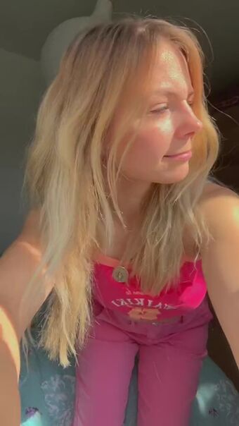 SmileyDani158 Nude Leaks OnlyFans Photo 308