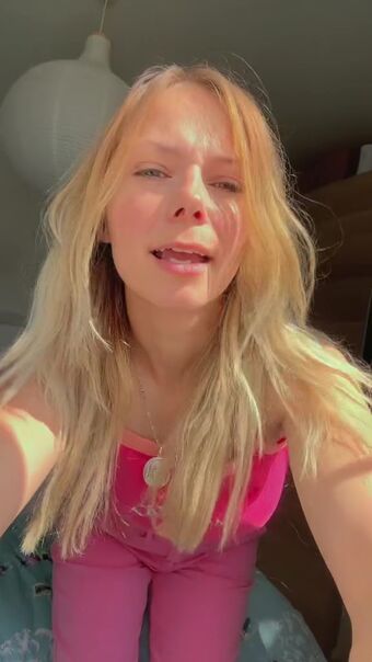 SmileyDani158 Nude Leaks OnlyFans Photo 306