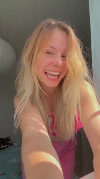 SmileyDani158 Nude Leaks OnlyFans Photo 310