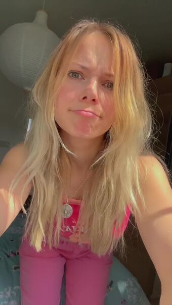 SmileyDani158 Nude Leaks OnlyFans Photo 307