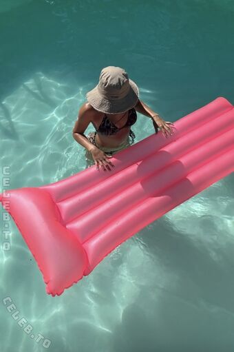 elisa.vhs Nude Leaks OnlyFans Photo 16