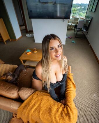 Emily Bright Nude Leaks OnlyFans Photo 87