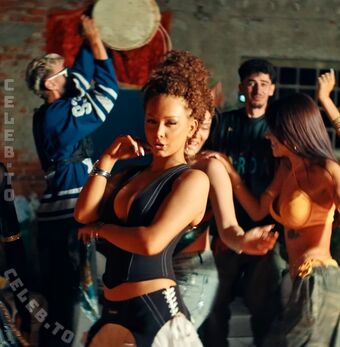 Erda Nude Leaks OnlyFans Photo 43