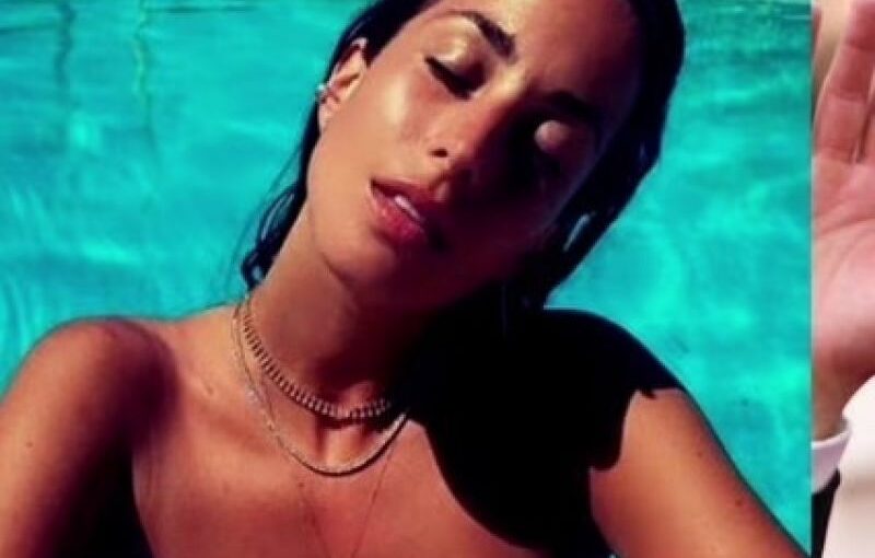 Ines De Ramon Sexy (13 Photos)