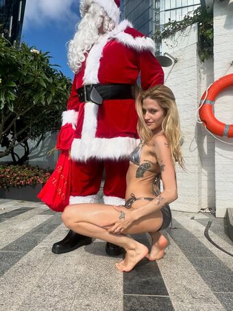 gabbriette Nude Leaks OnlyFans Photo 4