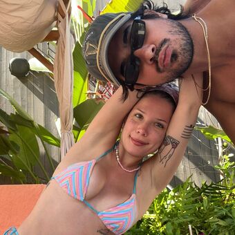 Halsey Nude Leaks OnlyFans Photo 314