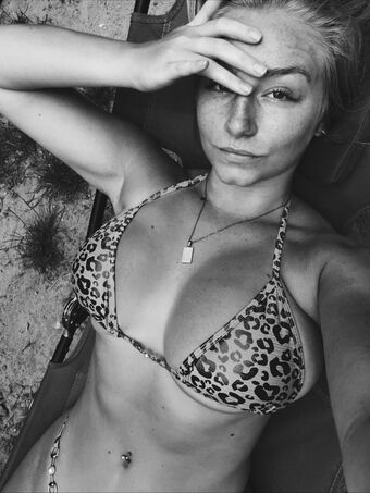 Hannah Woods Nude Leaks OnlyFans Photo 195