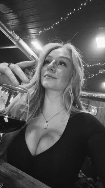 Hannah Woods Nude Leaks OnlyFans Photo 201