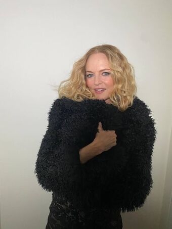 Heather Graham Nude Leaks OnlyFans Photo 58