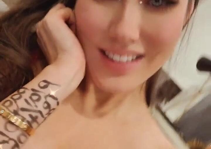 Indiefoxx Lingerie Flirt OnlyFans Video Leaked – Influencers GoneWild