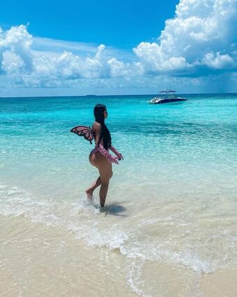 Jailyne Ojeda Nude Leaks OnlyFans Photo 72